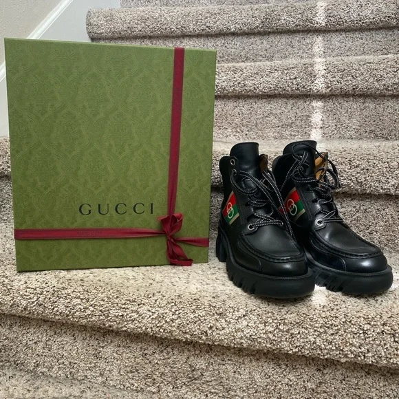 Women’s Gucci ankle boots! Size 37! - Picture 2 of 7